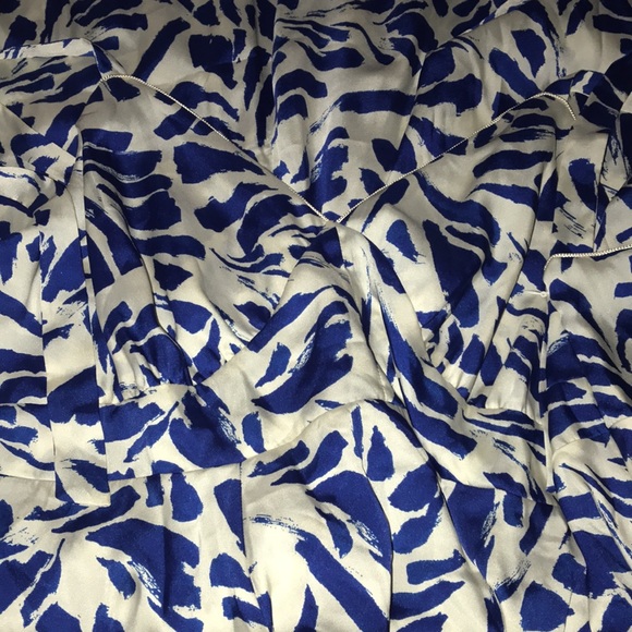 New Asymmetrical blue and white Alexis Dress - Picture 7 of 10